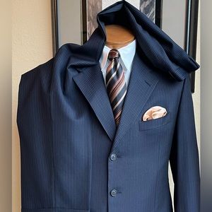Corneliani Super120s Fine Italian Wool 2 Piece Dark Gray Pinstripe Suit Size 38L